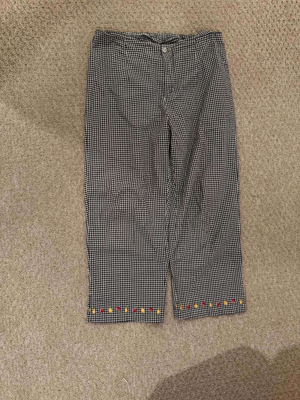 A.M.I. Black and White Gingham Check Capris with Embroidered Fruit Hem Style